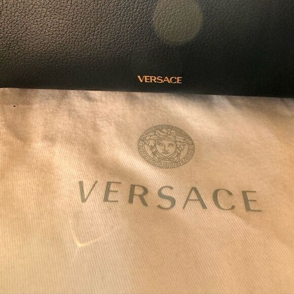 Authentic Versace
Mini La Medusa Leather Top Handle Bag - Picture 11 of 16